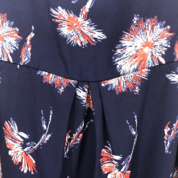 Halogen Blouse Navy Medium sleeveless Floral - Picture 7 of 15